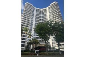 3400 Ne 192nd St 504, Aventura