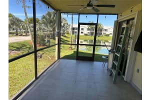 1042 Adams Ave 1042b, Homestead