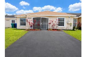 20107 Nw 27th Cir, Miami Gardens