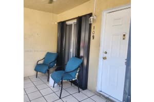 15619 Sw 73rd Cir Ter 10-9, Miami