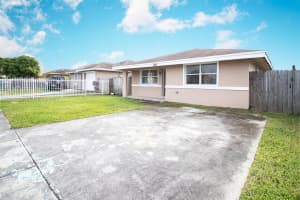 455 Nw 14th St, Florida City 455 Nw 14th St, Florida City