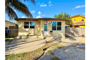 45 Se 14th St 1, Dania Beach