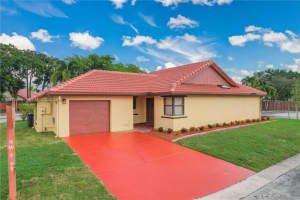 11301 Sw 4th St, Pembroke Pines