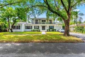1426 Robbia Ave, Coral Gables