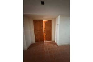1300 Sw 122nd Ave 107-2, Miami