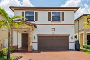 10594 W 35th Ln, Hialeah