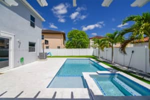 9101 Sw 169th Pl 0, Miami