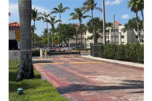 6195 Nw 186th St 208, Hialeah