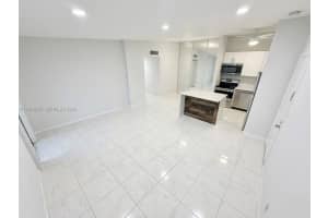7857 Ashmont Cir 213, Tamarac