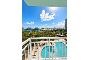 400 S Pointe Dr 707, Miami Beach