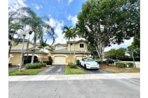 2567 Cordoba Bnd, Weston