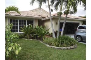 2010 Nw 182nd Ter, Pembroke Pines