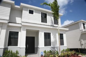 371 Ne 16th St 371, Florida City