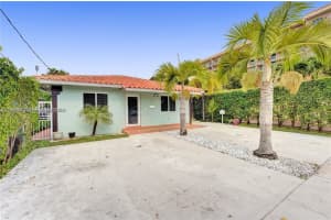 2747 Sw 17th St 0, Miami 2747 Sw 17th St 0, Miami