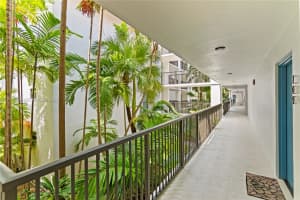 101 Ocean Lane Dr 209, Key Biscayne