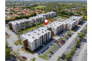 6950 Miami Gardens Dr 2-506, Hialeah 6950 Miami Gardens Dr 2-506, Hialeah