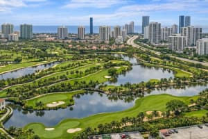 19501 W Country Club Dr 2415, Aventura