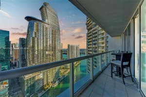 475 Brickell Ave 3515, Miami