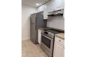 1551 Sw 135th Ter 311g, Pembroke Pines