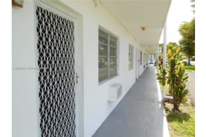 100 Nw 204th St 7, Miami Gardens