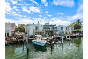 7406 Gary Ave, Miami Beach