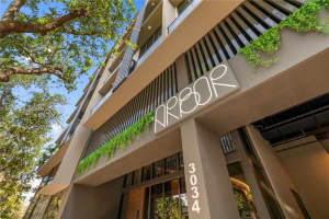 3034 Oak Ave 208, Miami