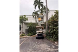 232 Sea View Dr 108, Key Biscayne