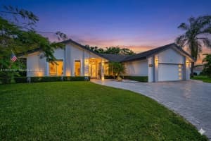 630 Deer Creek Briarwood Ln, Deerfield Beach