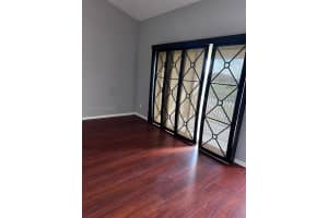979 Coral Club Dr 979, Coral Springs
