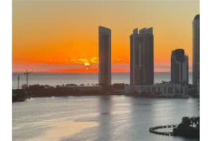 3300 Ne 190th St 1816, Aventura