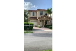 8879 Sw 227th Ter, Cutler Bay