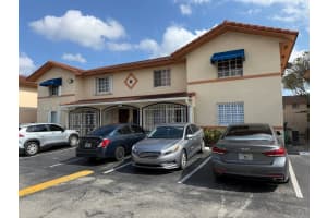 2212 W 74th St 201-28, Hialeah