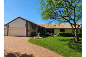 8882 Sw 1st Pl, Coral Springs
