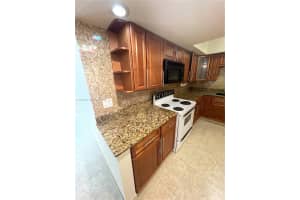 2000 Atlantic Shores Blvd 118, Hallandale Beach
