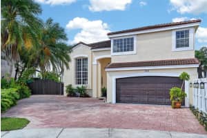 15500 Sw 99th Ln, Miami