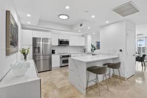 3330 Ne 190th St 1817, Aventura