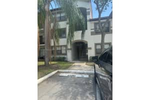 520 S Park Rd 16-12, Hollywood