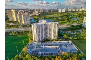 3300 Ne 191st St 1816, Aventura