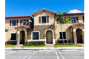 9213 W 33rd Way, Hialeah 9213 W 33rd Way, Hialeah