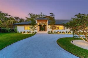 16889 Sw 73rd Ct, Palmetto Bay
