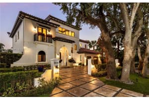5838 Sw 50th St, Miami