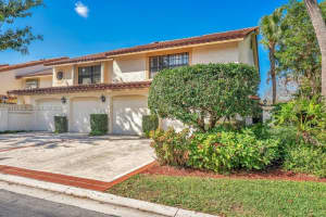 7838 La Mirada Dr, Boca Raton