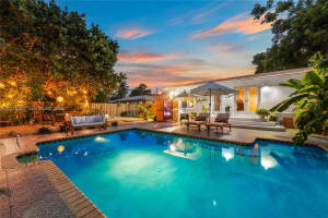 723 Ne 112th St, Biscayne Park