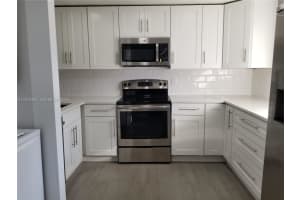 3777 Nw 78th Ave 14a, Davie