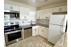 6900 Nova Dr 204-2, Davie