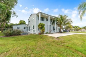 7601 Nw 82nd Ter, Parkland
