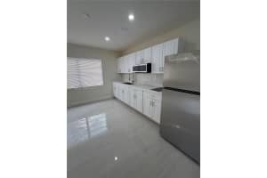 510 Nw 134th St 2, North Miami