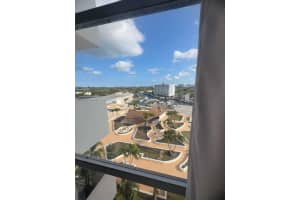 13499 Biscayne Blvd 906, North Miami