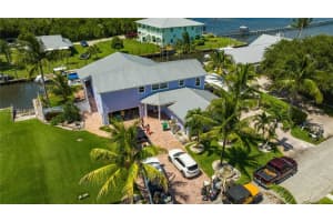 474 Peninsula Dr, Fort Pierce