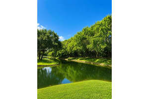 439 Lakeview Dr 106, Weston 439 Lakeview Dr 106, Weston